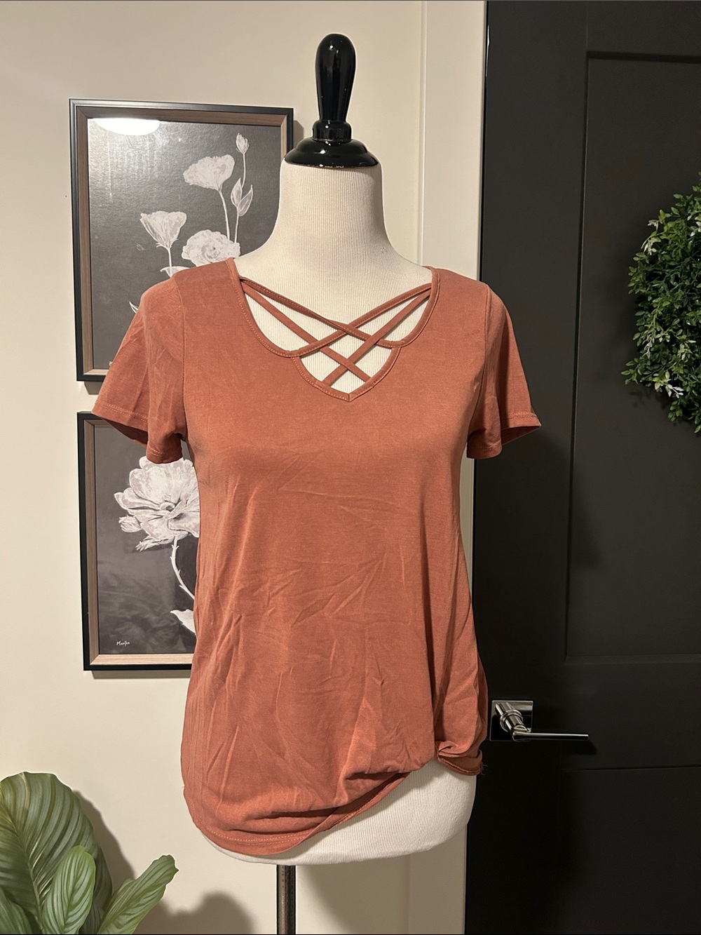 🍁Lovely S fall Crisscross V-Neck Short Sleeve Top - Rust